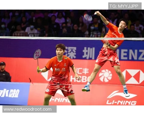 羽毛球战术解析：深入探讨杭州羽毛球队的盯防策略与技巧