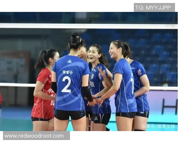 重庆排球队与南京排球队赛后复盘分析意识差异及其影响